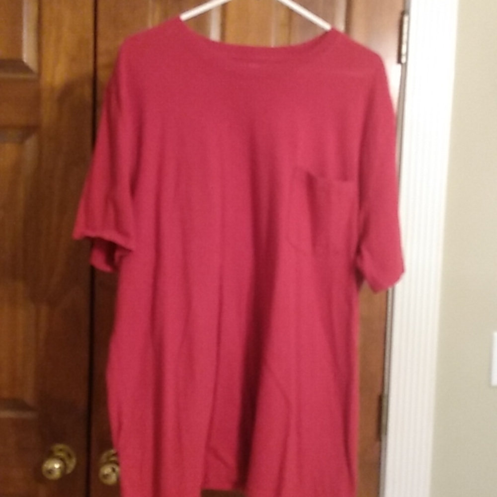 Men's Red Magellan pocket tee in XL - Picture 1 of 3